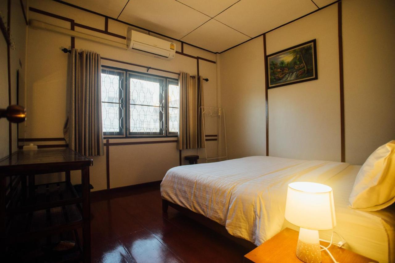 Nu Phen Homestay Chiang Mai Eksteriør billede